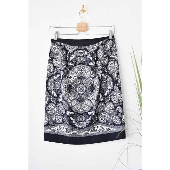 Loft Pencil Skirt Woman's XS Navy Paisley Silk Slit Career City - Picture 5 of 8